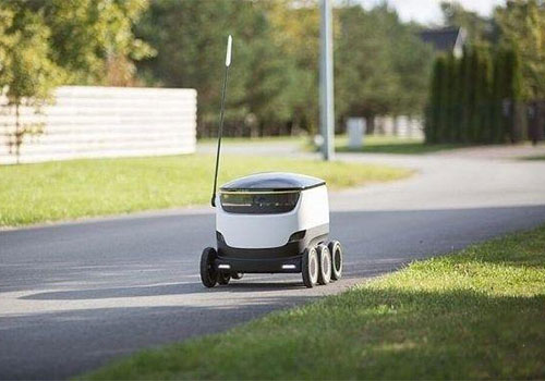 京东用上黑科技 机器人快递员呆萌又准时